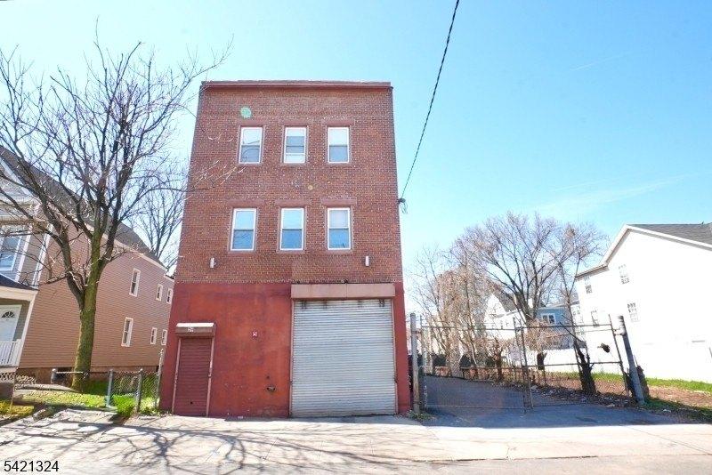 Property Image for 59 N 14Th St