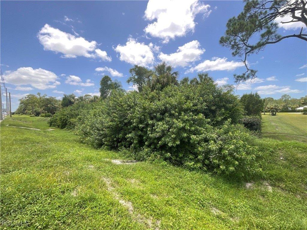 Property Image for 13385 Collier Boulevard