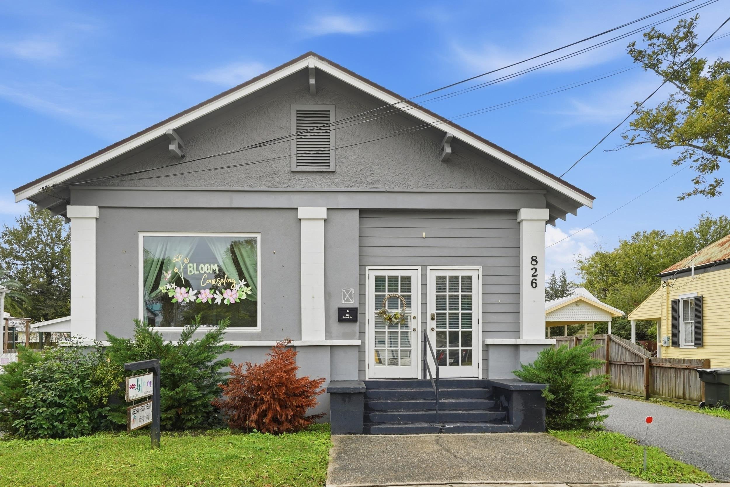 Property Image for 826 School St