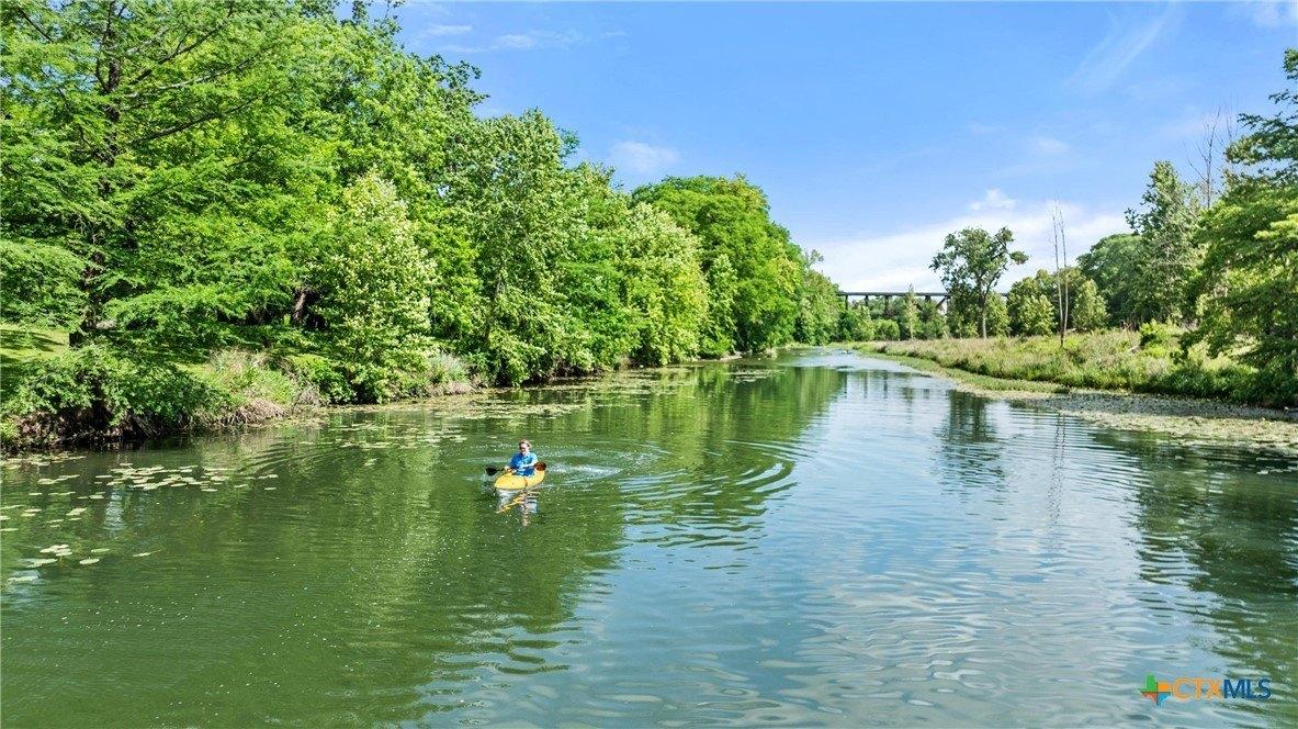 Property Image for 1242 Ervendberg Avenue lot: 5