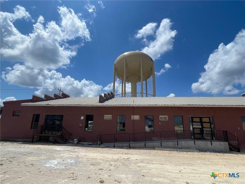 Property Image for 1308 N Bowie Street