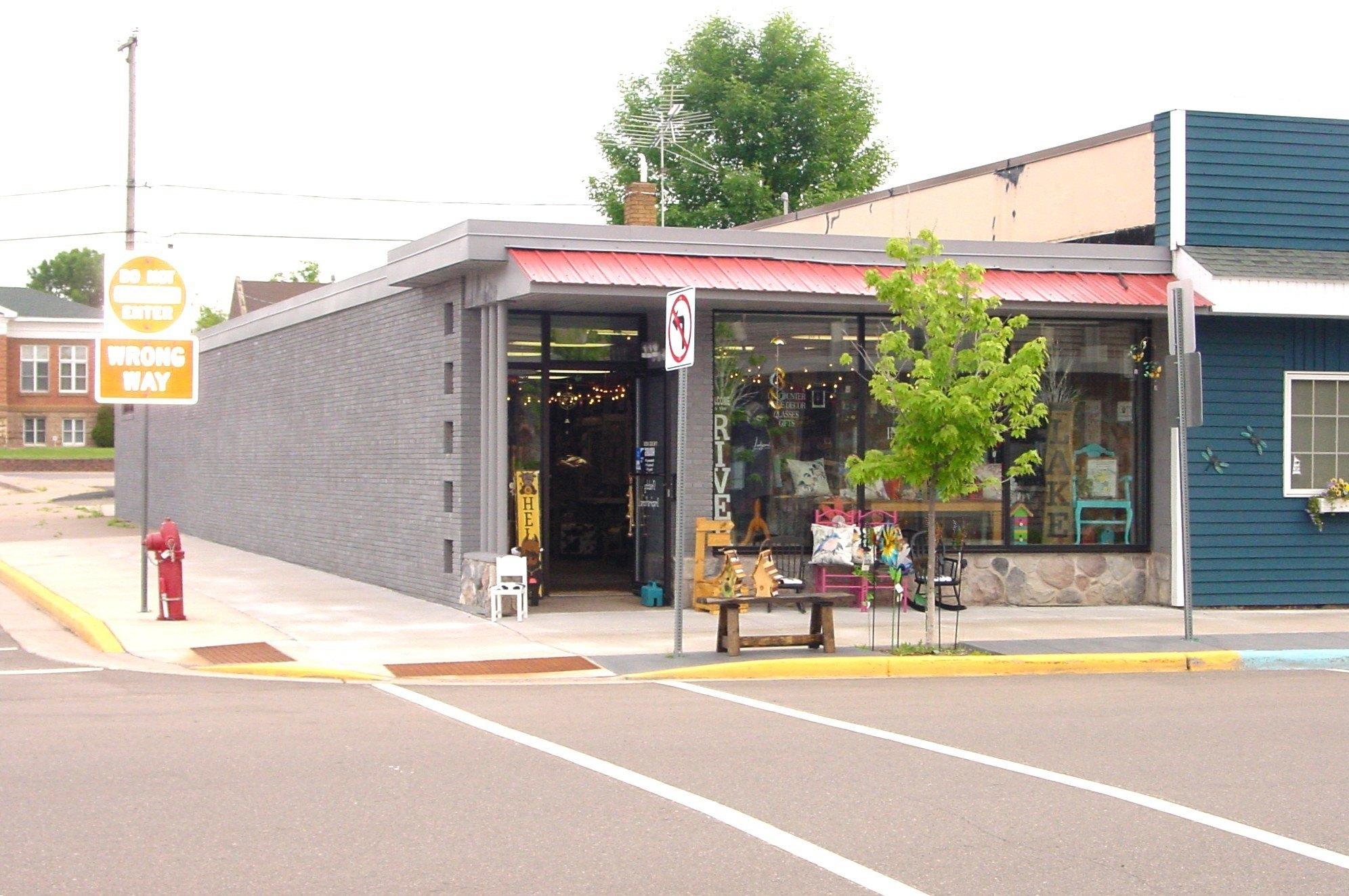 Property Image for 101 E Miner Avenue