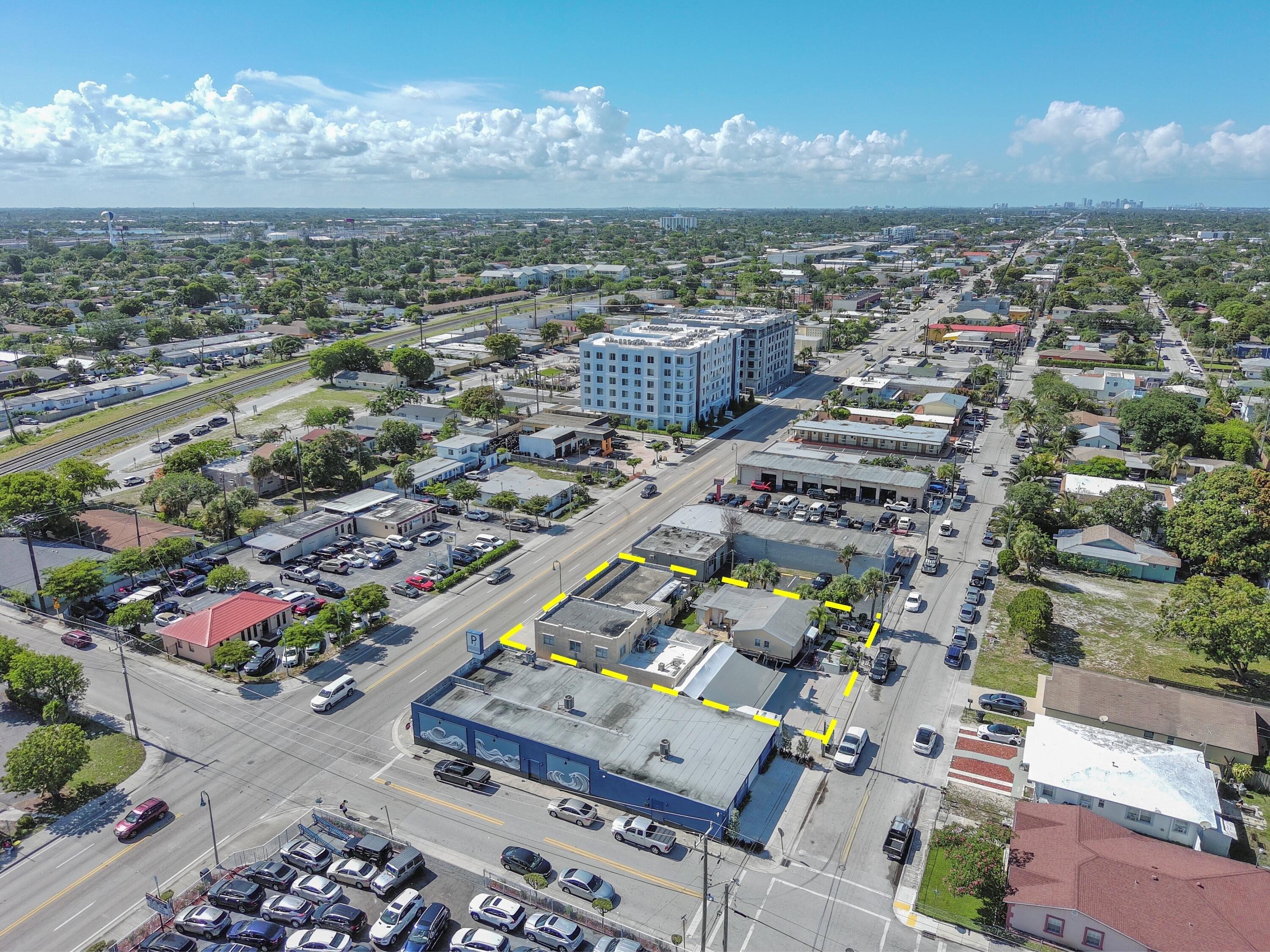 Property Image for 922 & 928 S Dixie Highway