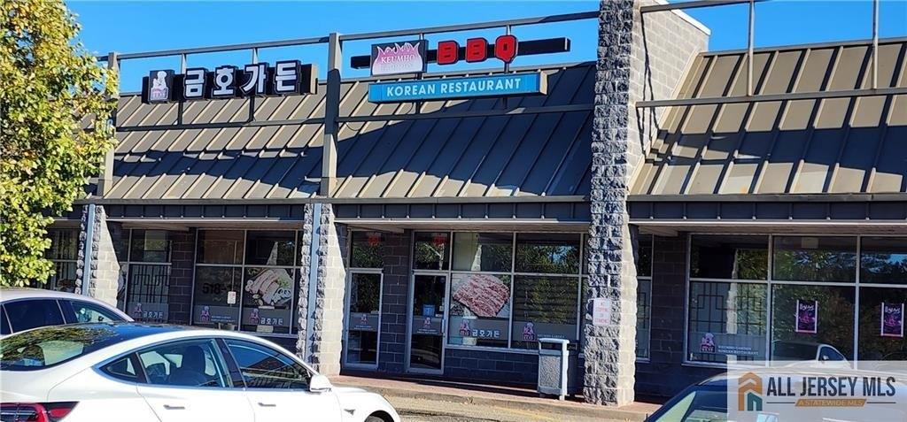 Property Image for 518 Old Post Road