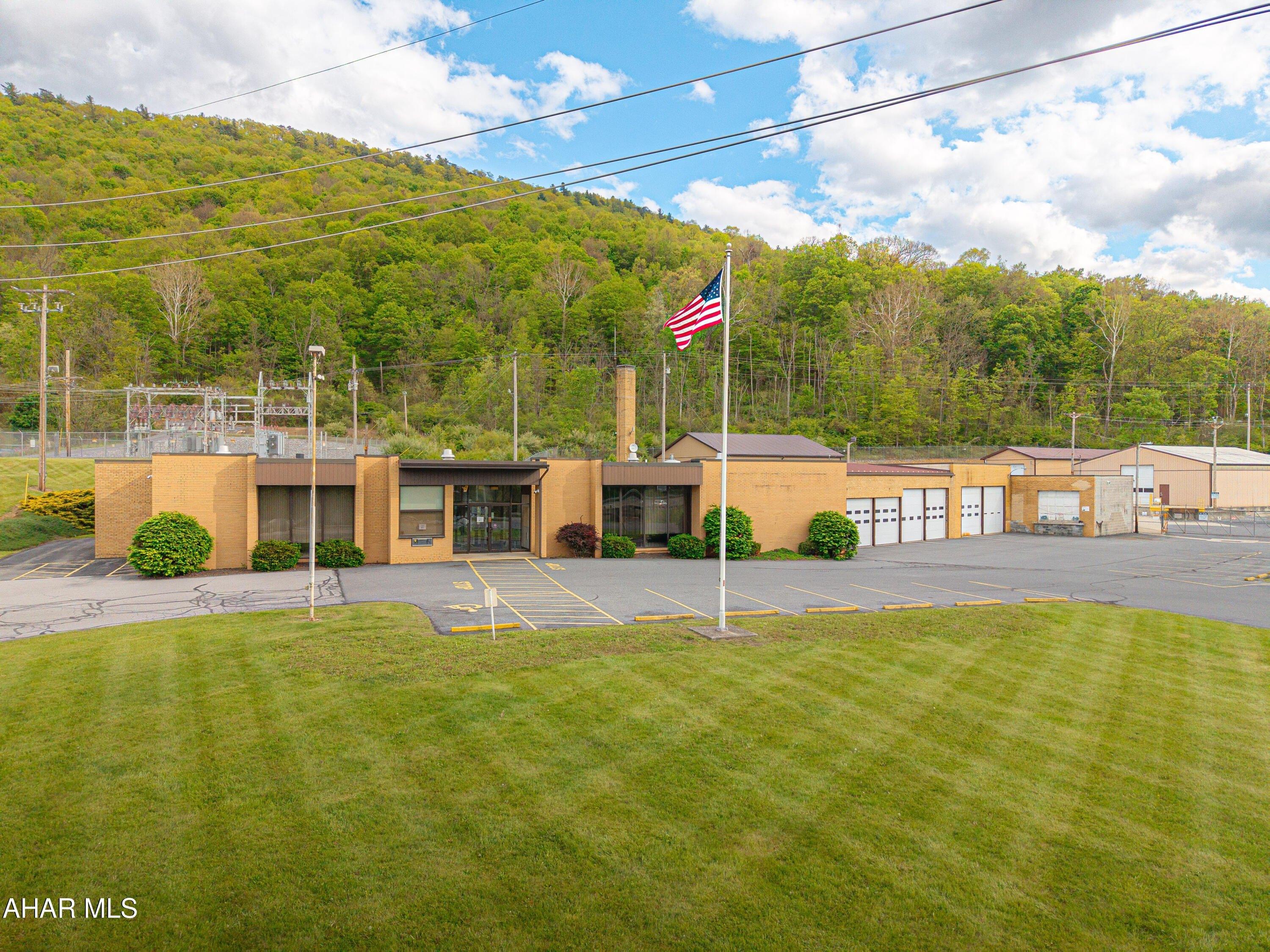 Property Image for 8846 Lincoln Highway