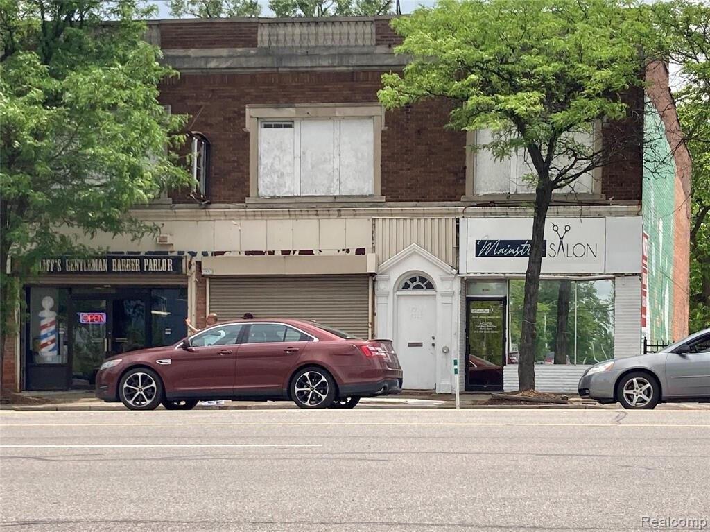 Property Image for 14318 E Jefferson Avenue