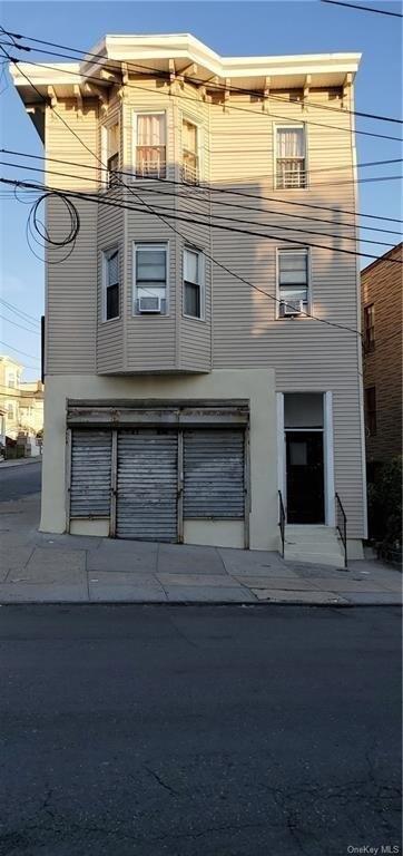 Property Image for 332 Walnut Street