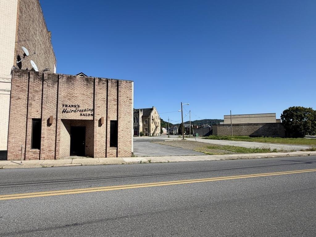 Property Image for 403 Franklin Street