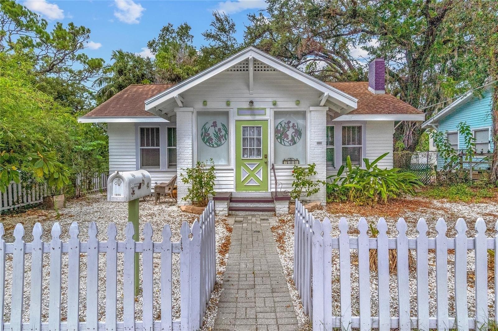 Property Image for 1006 11TH Avenue W