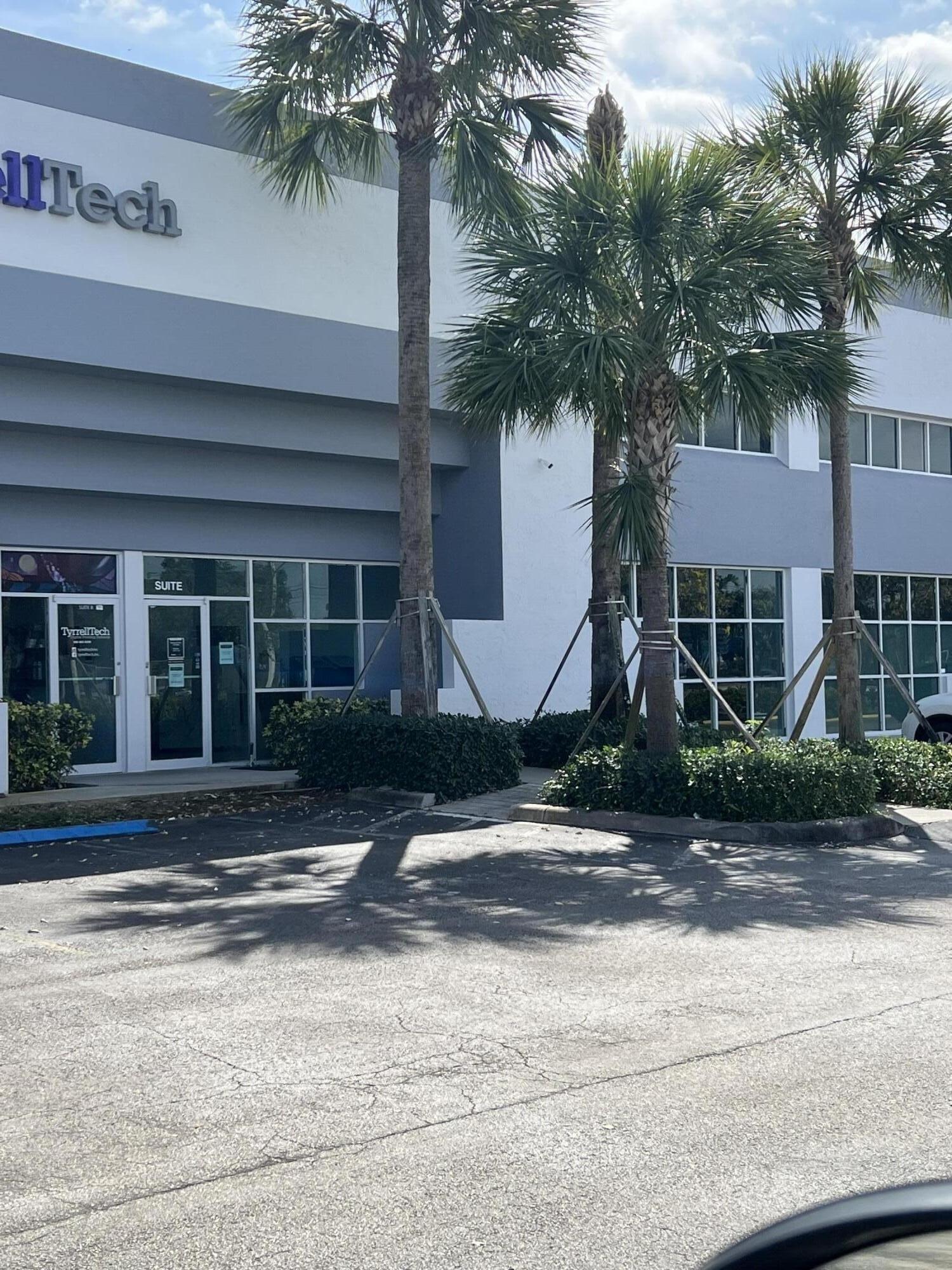 Property Image for 2400 W Copans Road 9