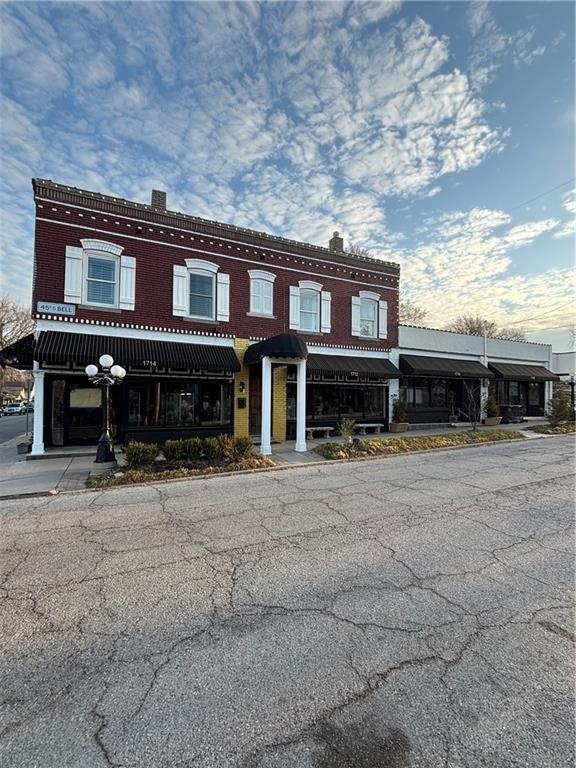 Property Image for 1710 W 45th Street
