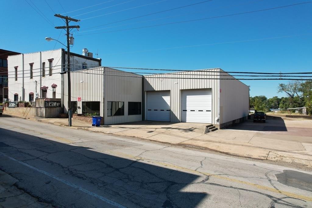 Property Image for 105 N 4th Street