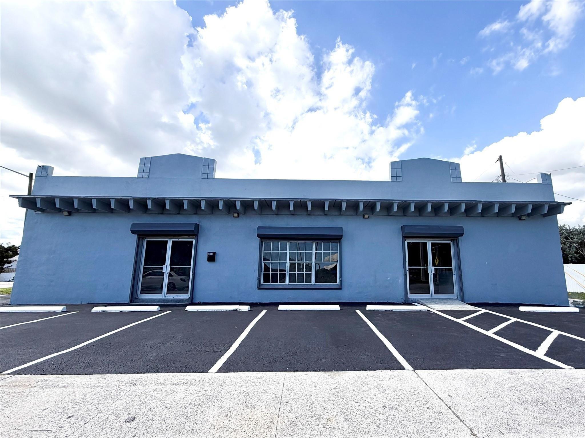 Property Image for 3000 N 22nd Avenue