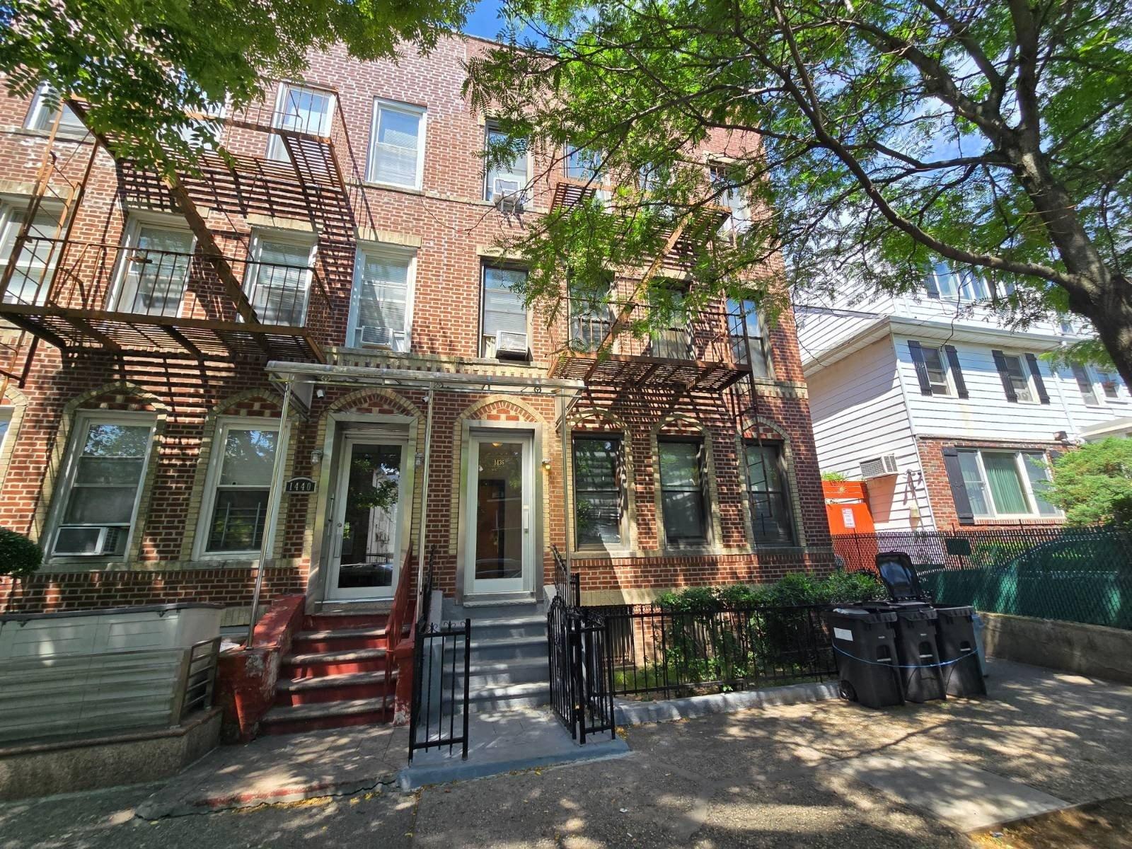 Property Image for 1436 W 8 Street