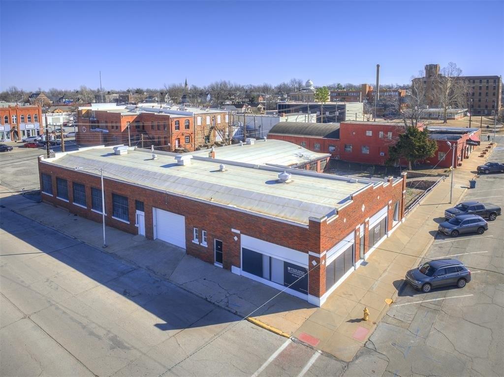 Property Image for 202 E Harrison Avenue