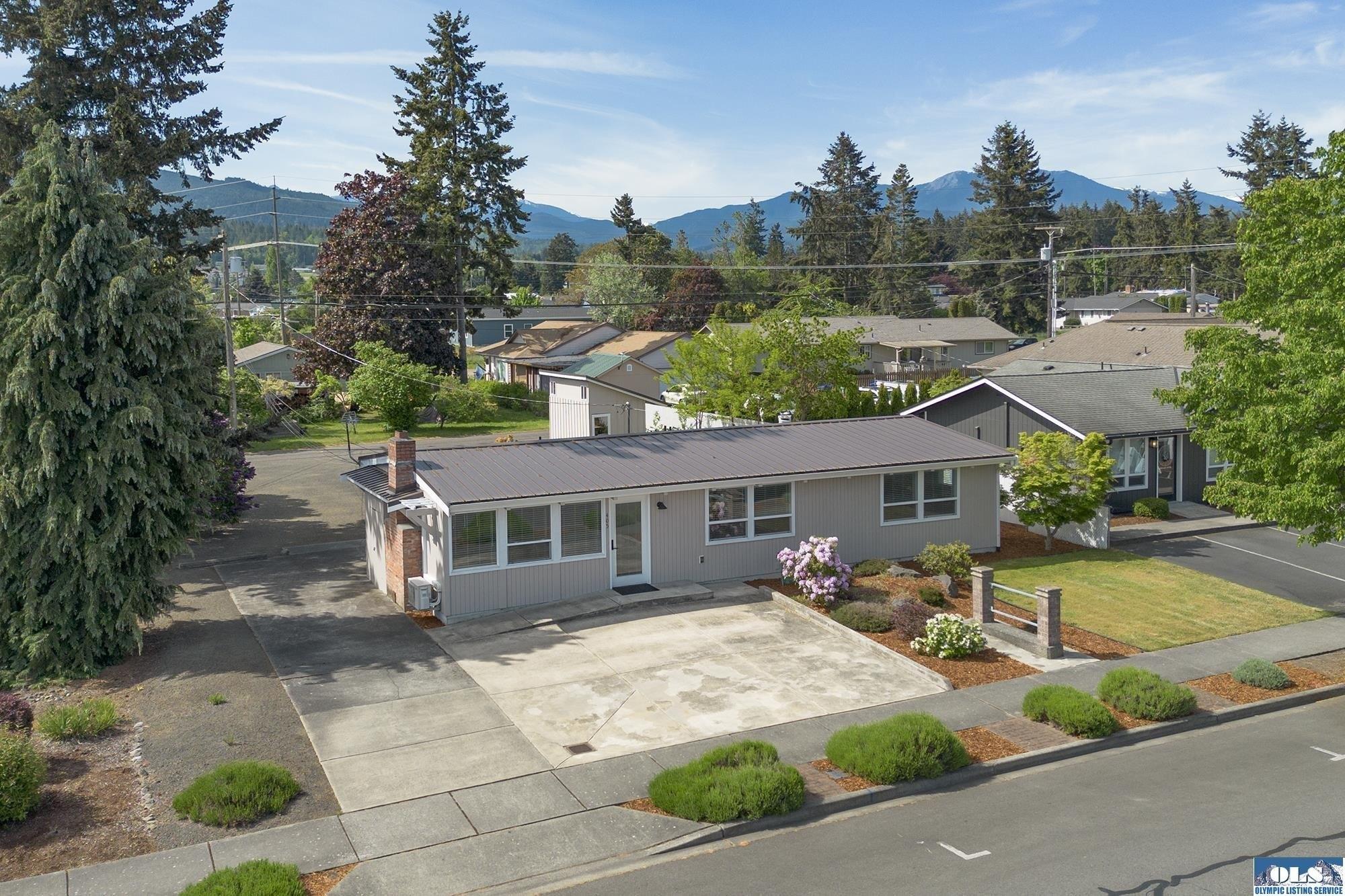 Property Image for 405 W Bell Street