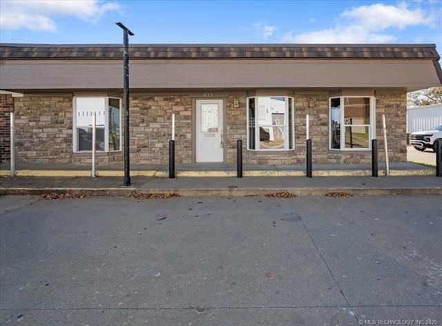 Property Image for 411 W 1st Street