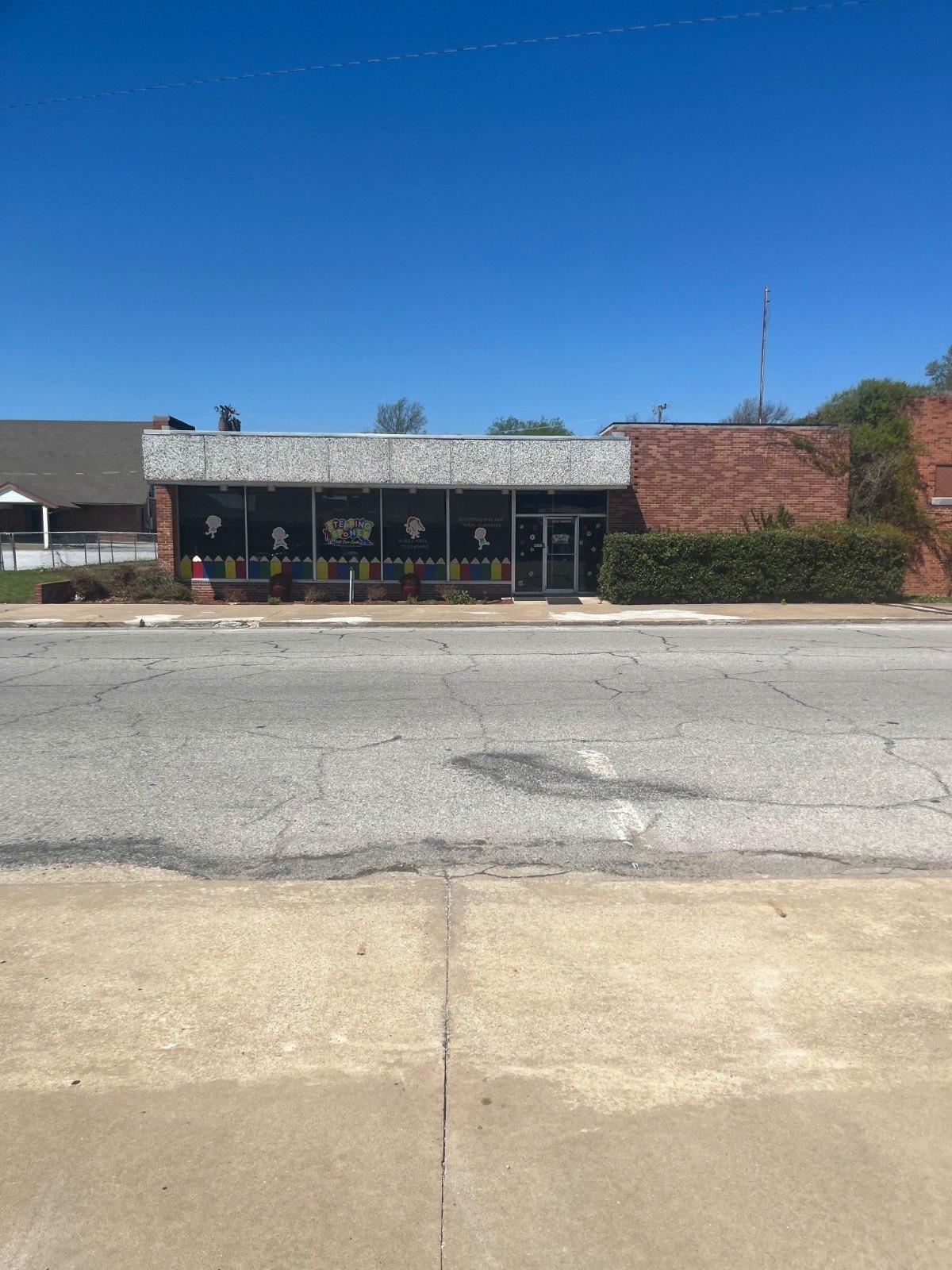 Property Image for 125 S. Scraper