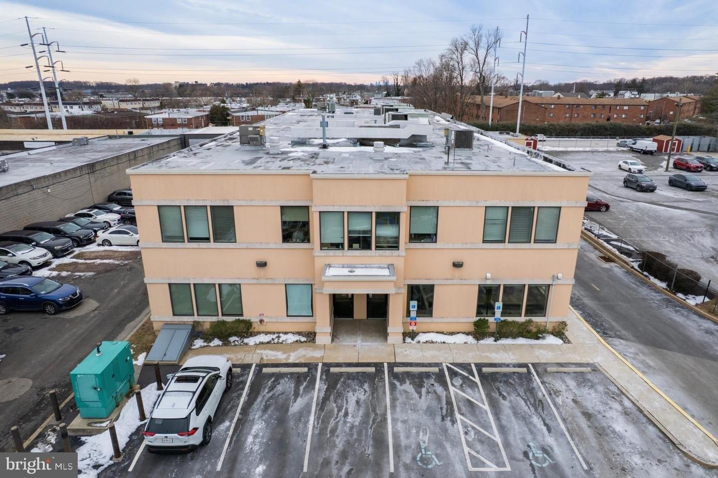 Property Image for 2000 Grant Ave #101