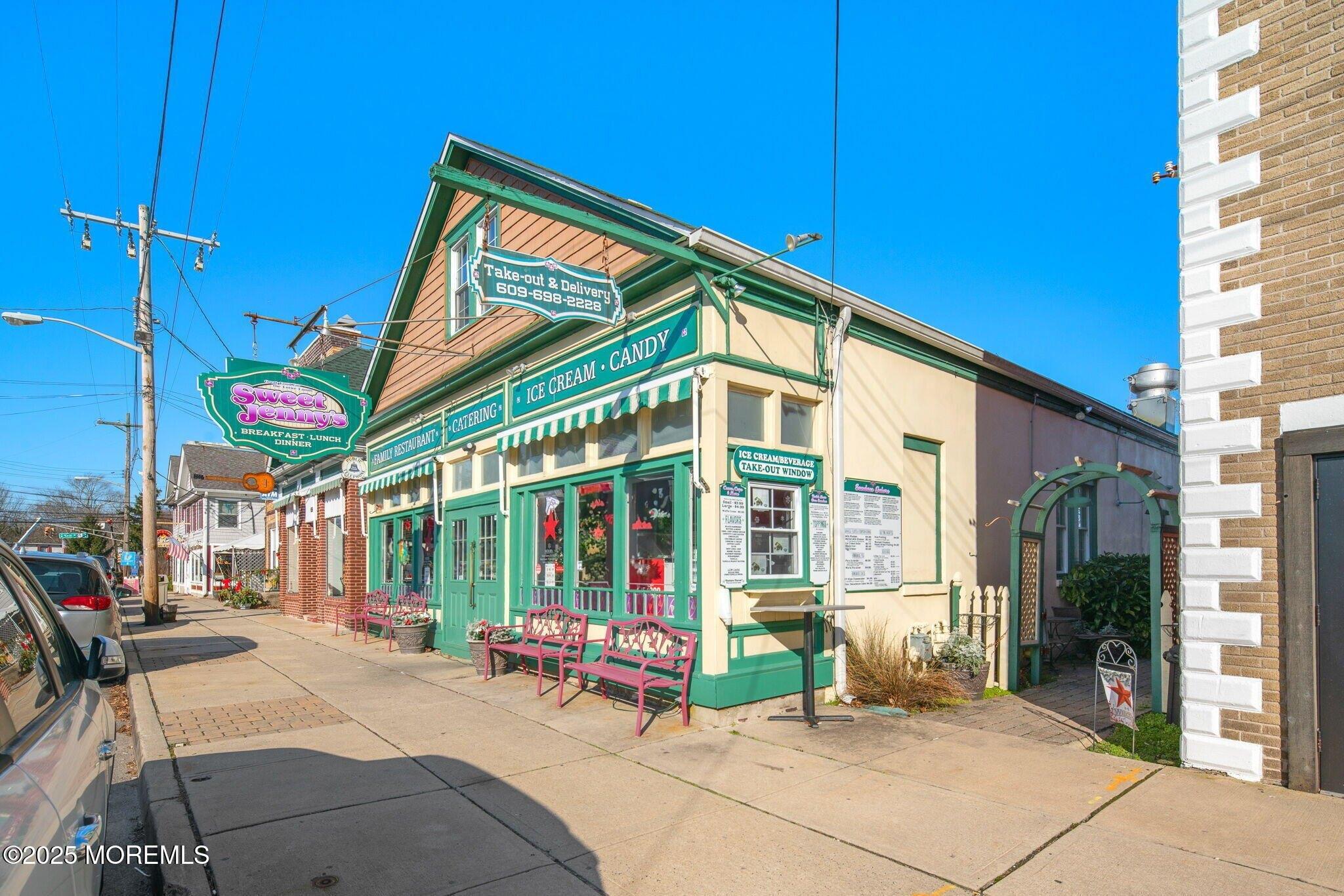 Property Image for 688 E Bay Avenue