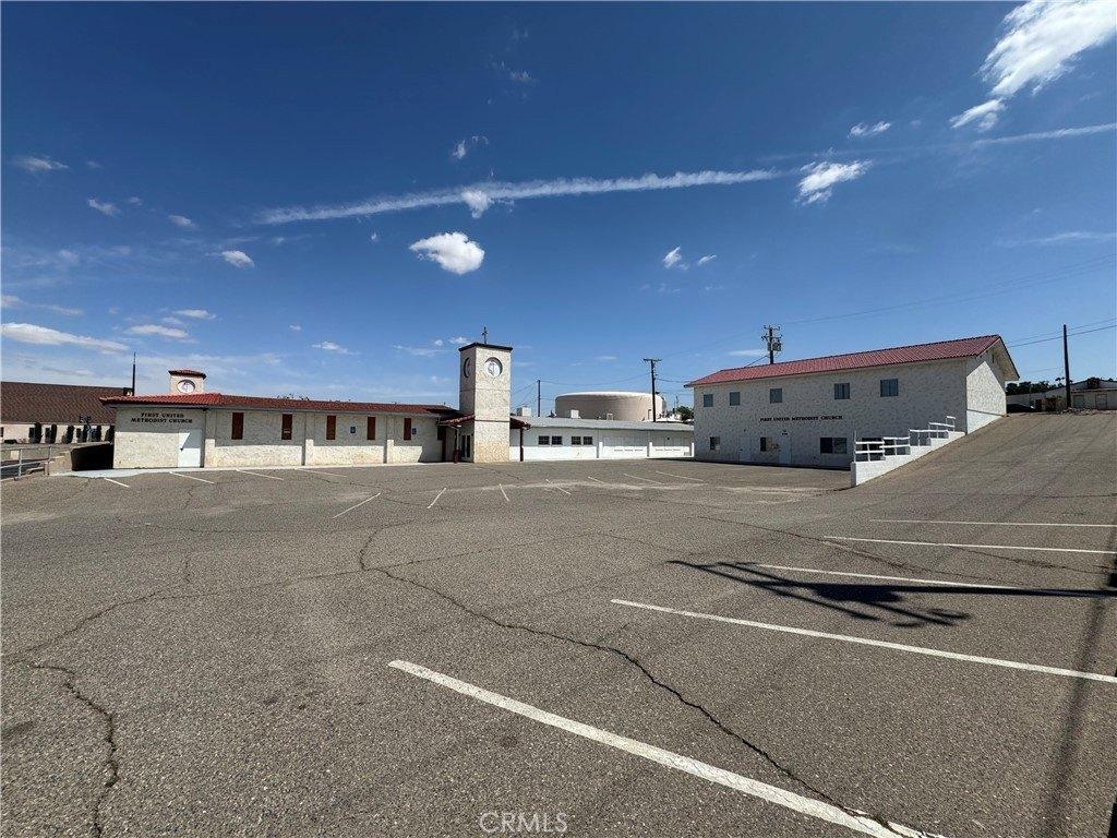 Property Image for 404 E Mountain View Street