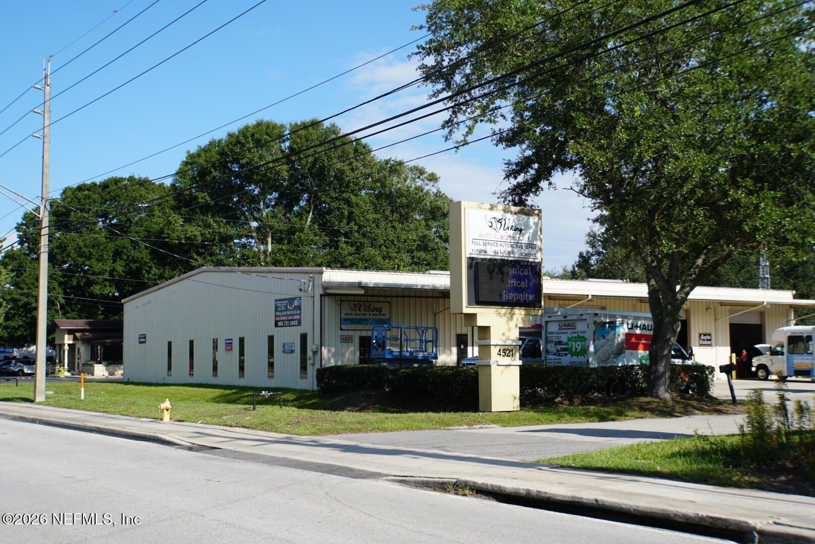 Property Image for 4521 Sunbeam Road