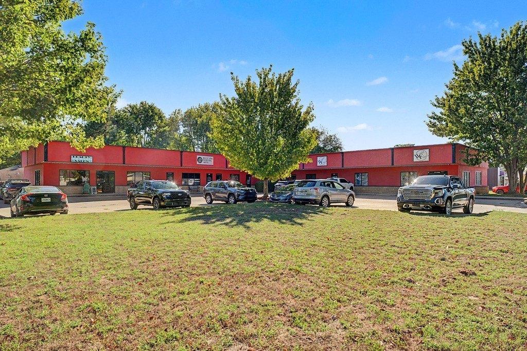 Property Image for 201 Lee Town Road