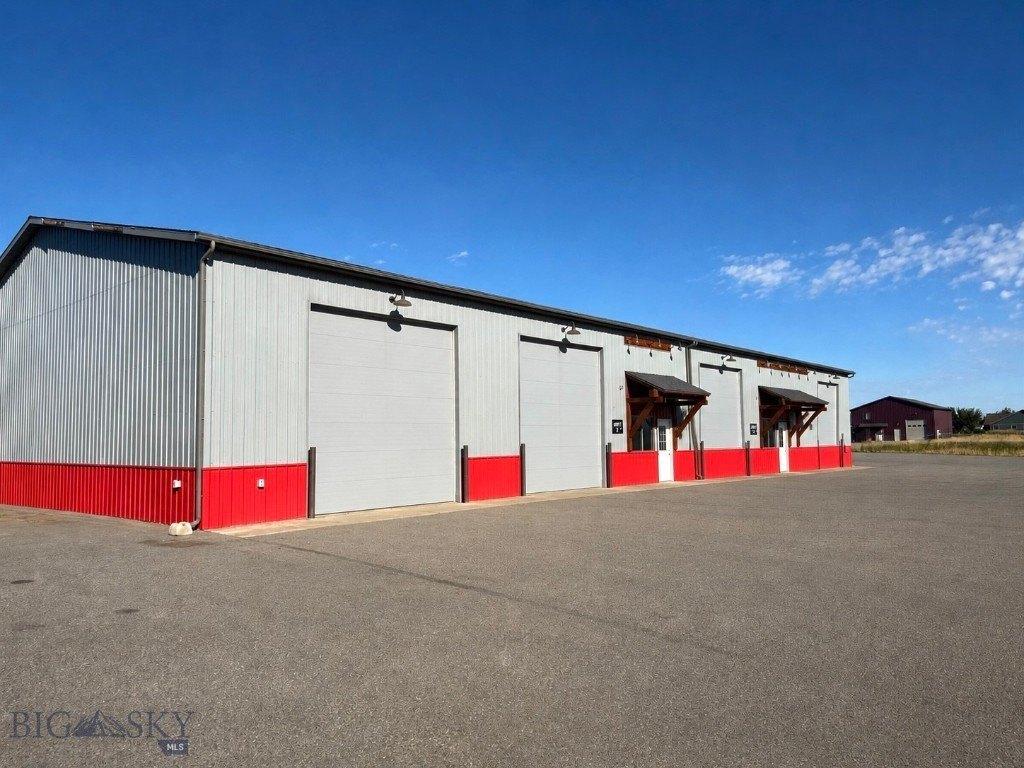 Property Image for 190 Skyway Boulevard 3