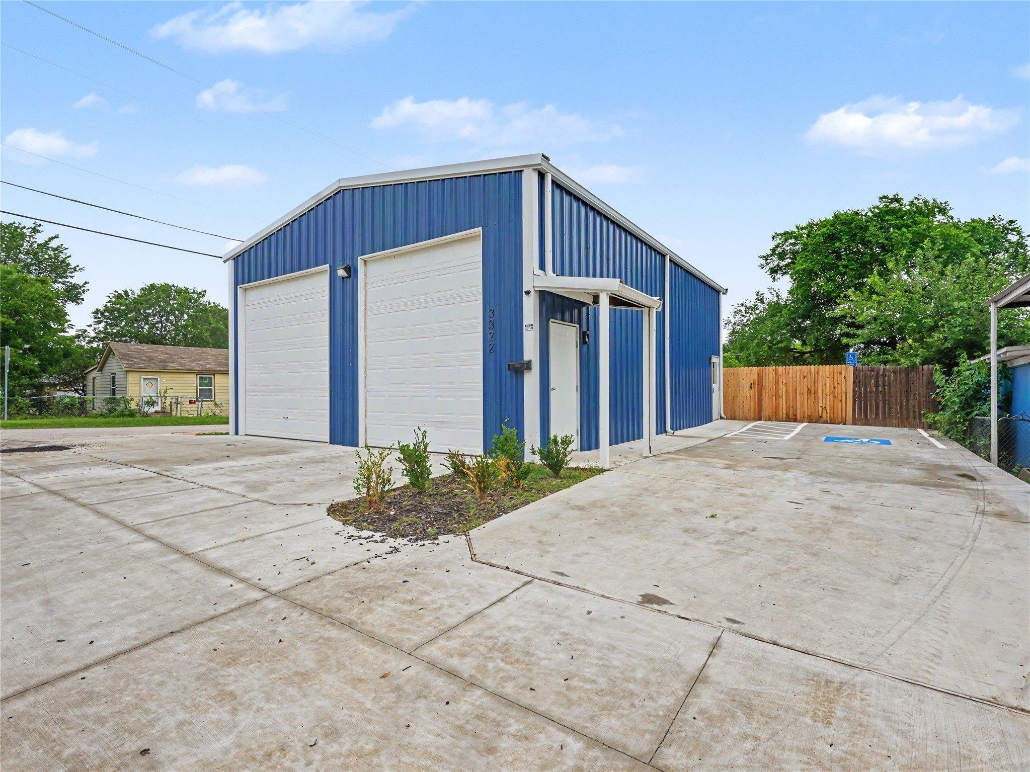 Property Image for 3322 N Calhoun Street