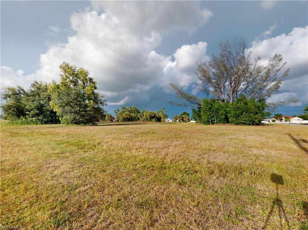 Property Image for 1615 SW 17th Ter lot: 0080